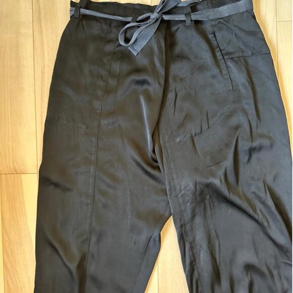 Elegant black balloon pants by Filippa K. - Picture 3 of 8